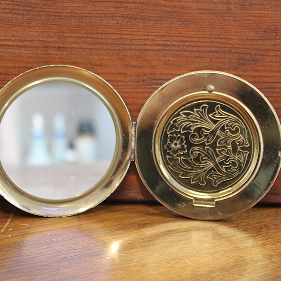 1930s Silver & Gold Tone Powder Compact With Mirror - Picture 5 of 10